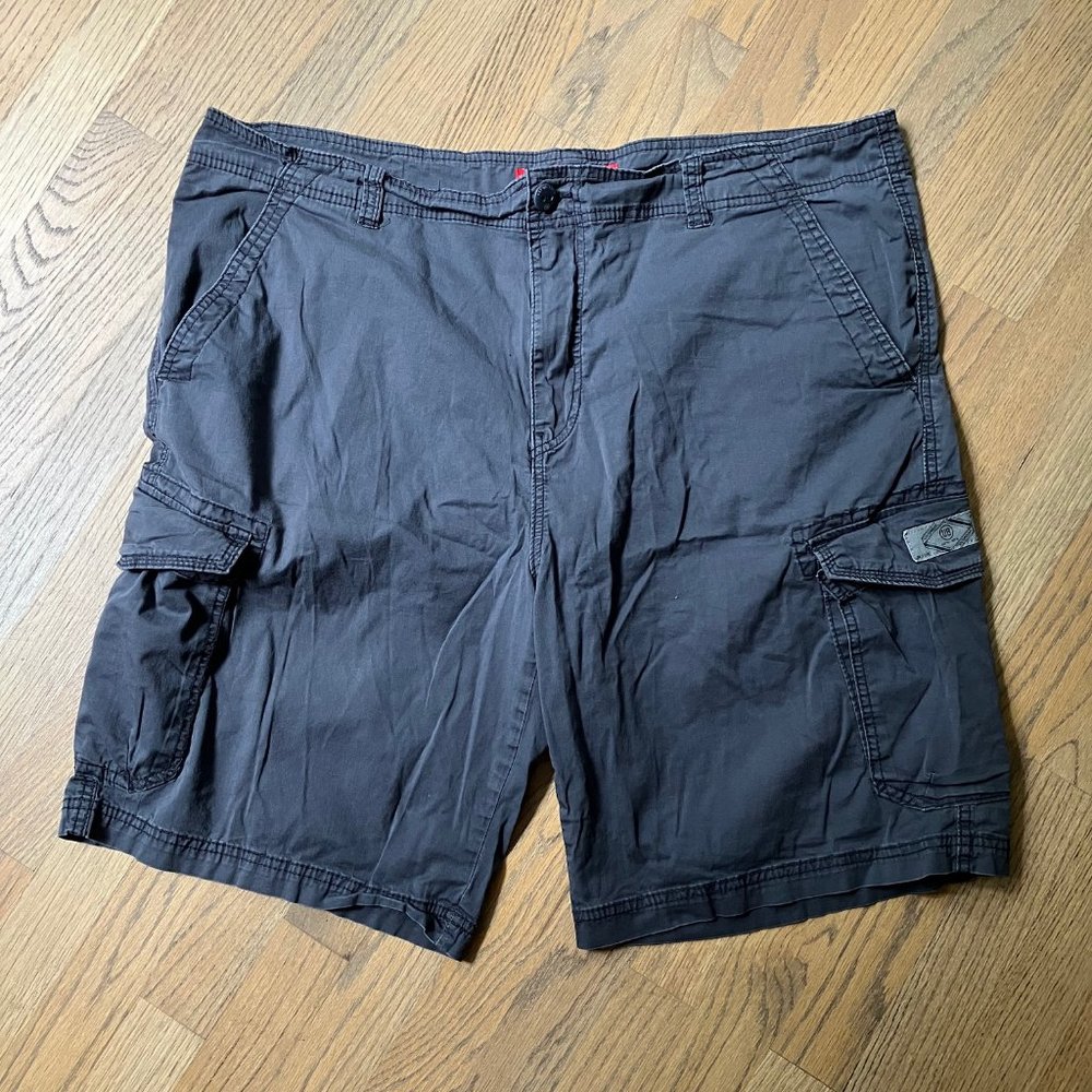 UNIONBAY Mens Gray Cargo Shorts 42